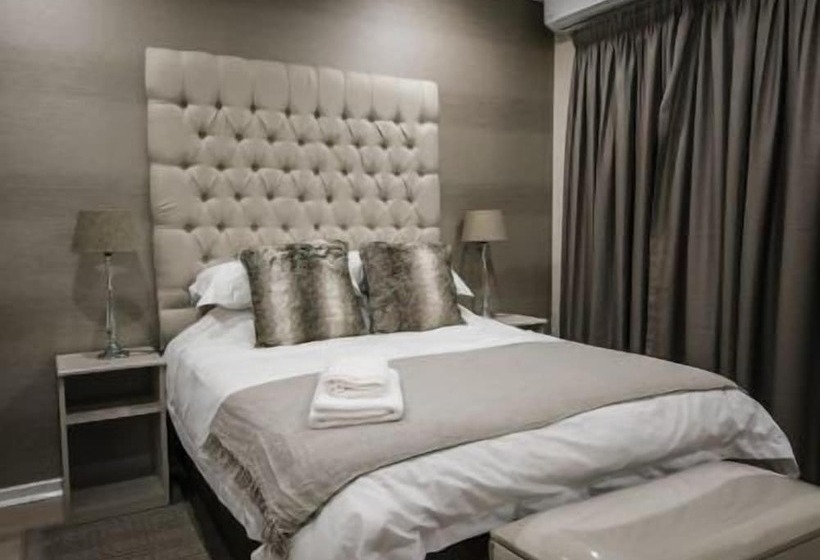 פנסיון The Royal Guest House