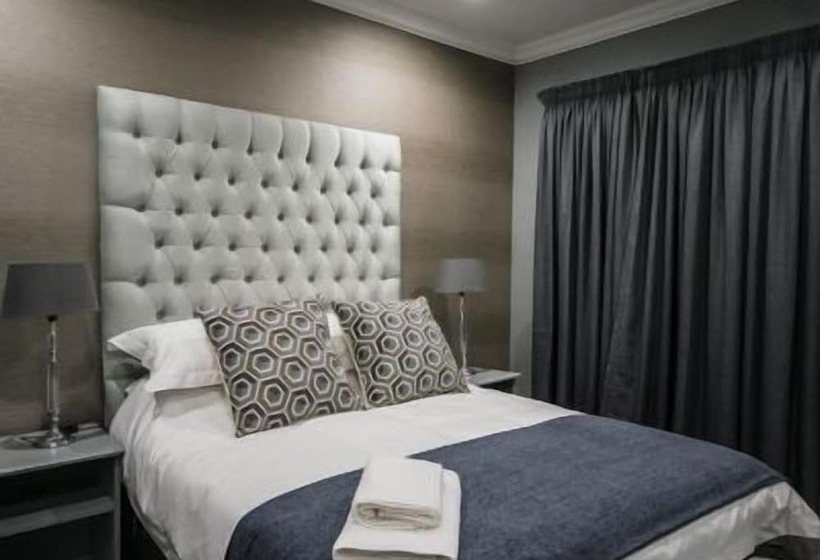 פנסיון The Royal Guest House