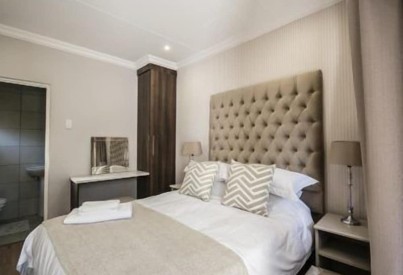 פנסיון The Royal Guest House