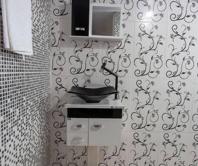 Пансион Toka Do Skillo