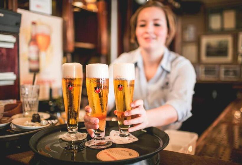 هاستل Herberg De Zwarte Ruiter