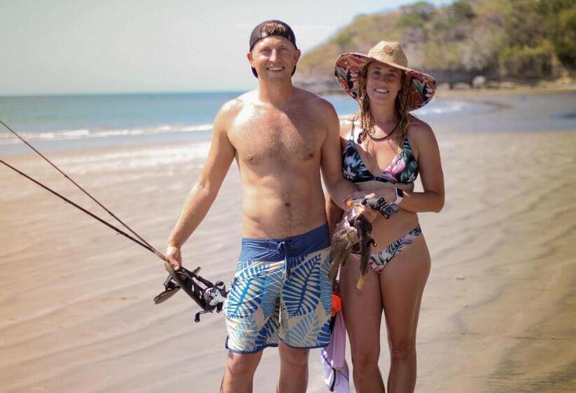 فندق صغير Panama Beach Lodge