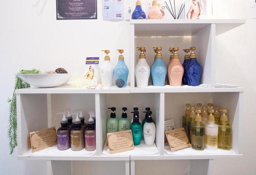 מלון כמוסות Capusule Hotel Hakodate