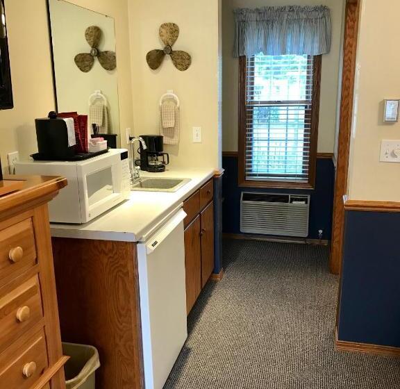 فندق Bay Breeze Resort