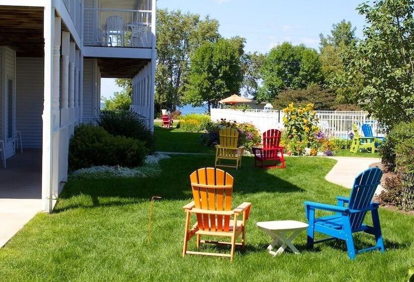 فندق Bay Breeze Resort