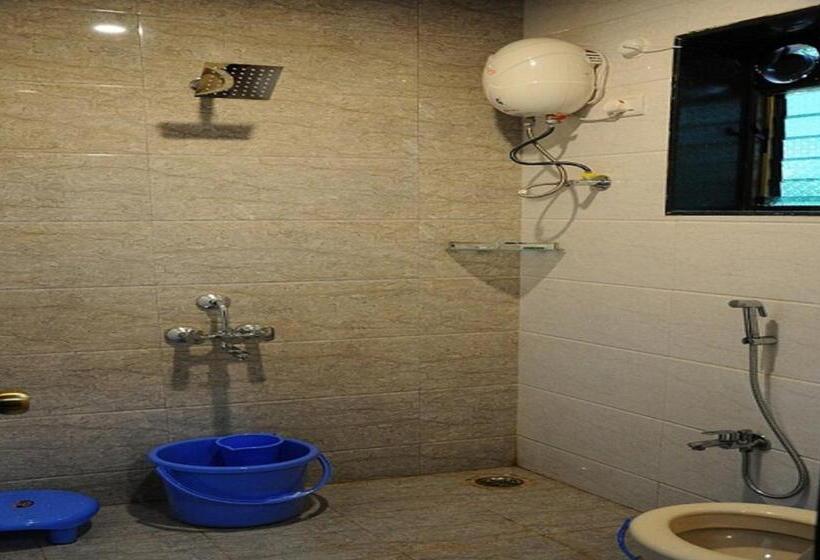 בית מלון כפרי Red Roof Farmhouse