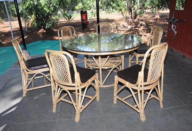 בית מלון כפרי Red Roof Farmhouse