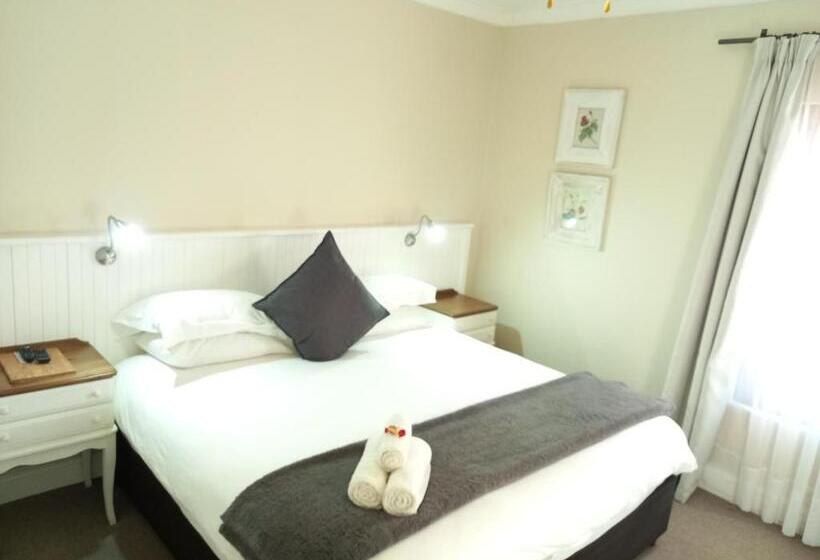 پانسیون 137 High Street Guest House