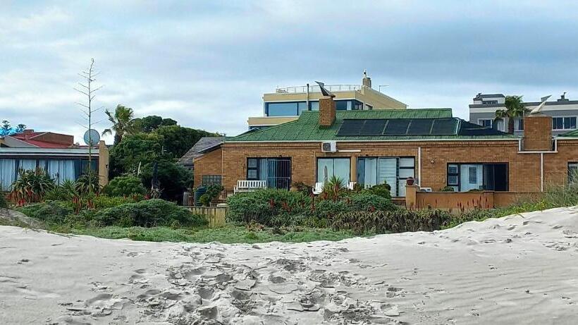 بنسيون 14 Penguin Place, Melkbosstrand