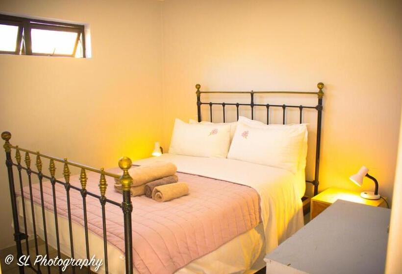 بنسيون 14 Penguin Place, Melkbosstrand