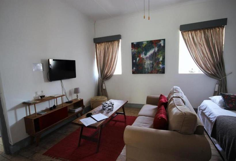 پانسیون 86 On Jubilee