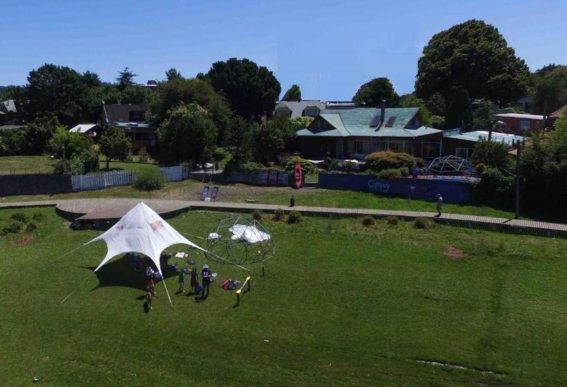 Пансион Volcano & Lake Family Hostel