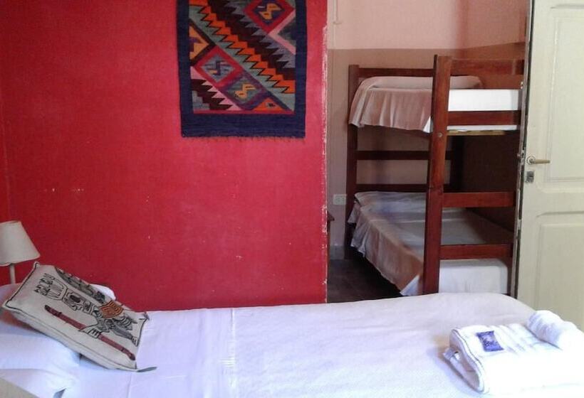 پانسیون Hostal Yatasto