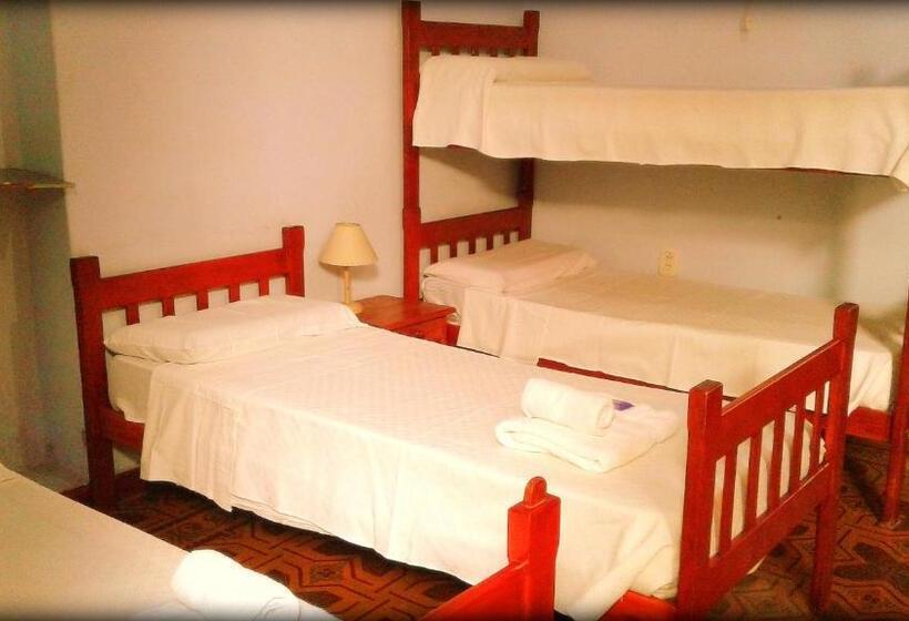 پانسیون Hostal Yatasto