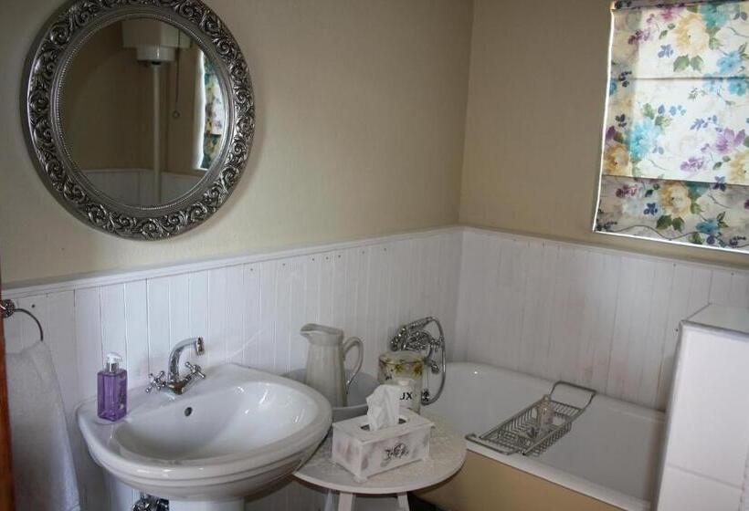 بنسيون Jelani Guest House