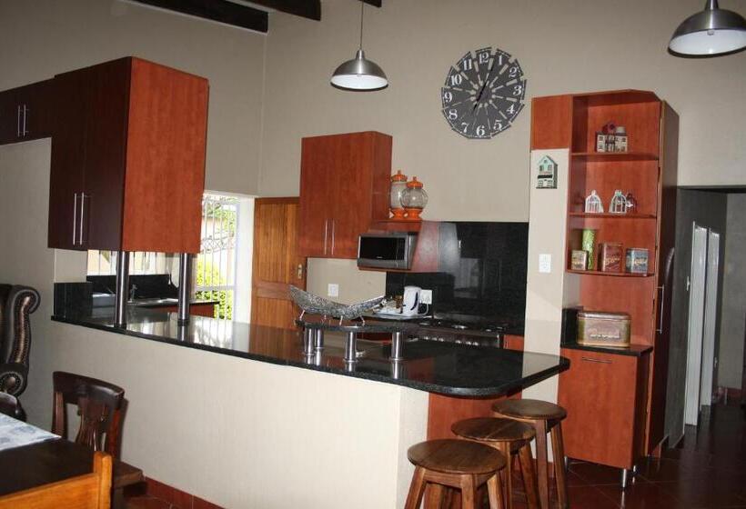 بنسيون Jelani Guest House