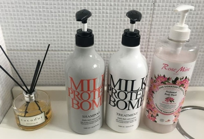 Pensió Long Island Guesthouse   Hostel