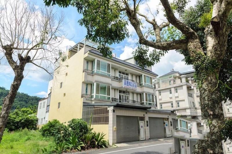 پانسیون Plum Inn 1