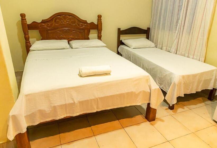 פנסיון Pousada Aruans Casarão