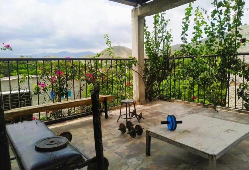 ペンション Rokadura Hostel