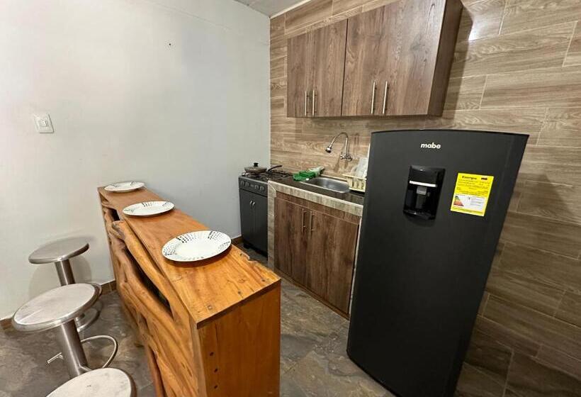 پانسیون Rokadura Hostel