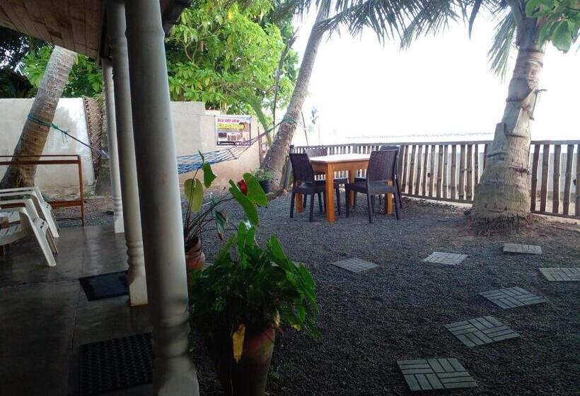 פנסיון Seaside View