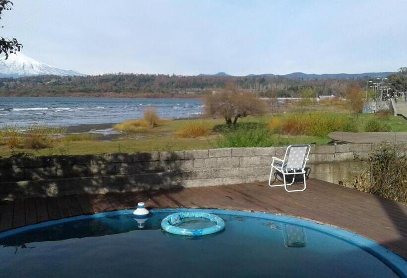 Пансион Volcano & Lake Family Hostel