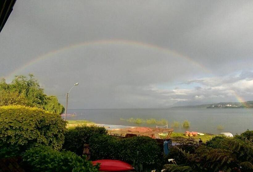 Пансион Volcano & Lake Family Hostel