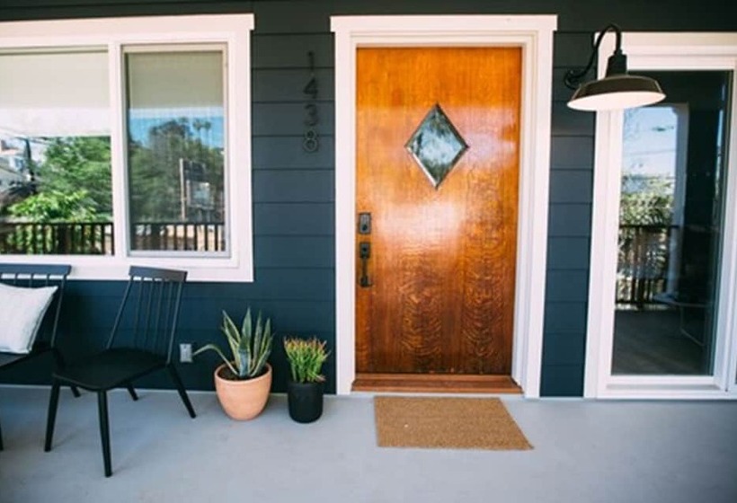 ユースホステル Noon On Sunset Hill