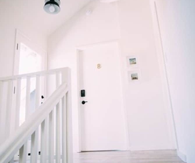 ユースホステル Noon On Sunset Hill