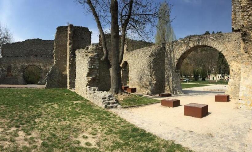 ホテル Fehérház Alkalmi Szálló