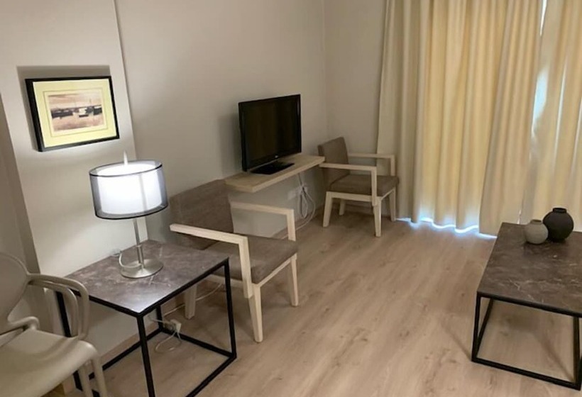 Nautilus Tourist Apartments