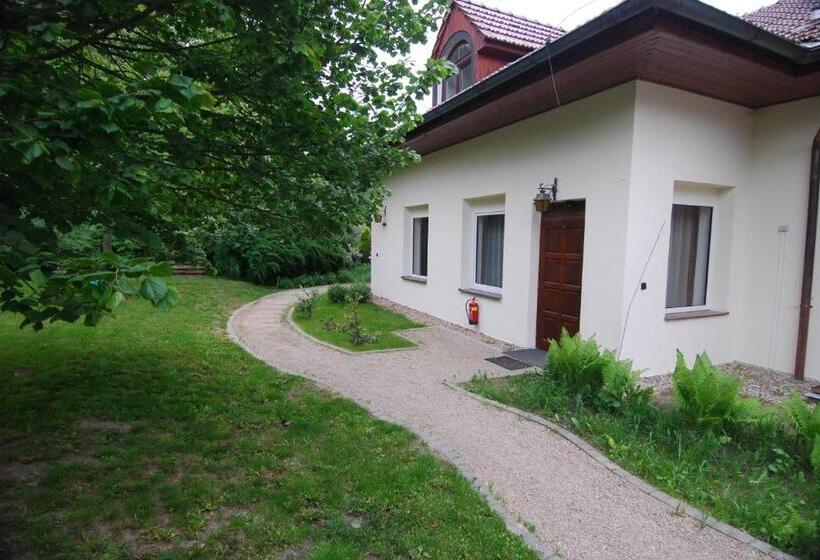 펜션 Ivanek Guest House