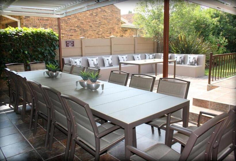 פנסיון Krith Guest House