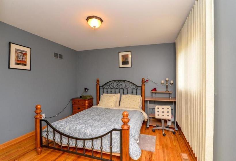 פנסיון Ranch House At Southfield