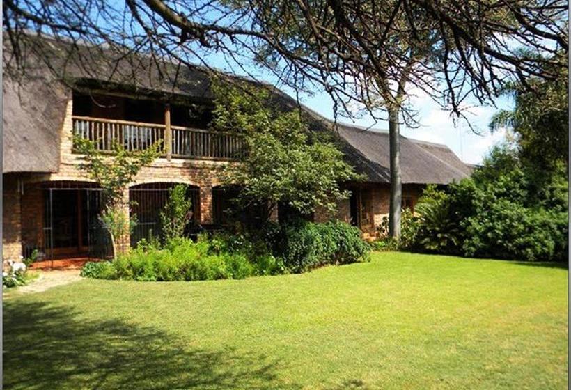 펜션 Ruimsig Golf View Manor And Conference Centre