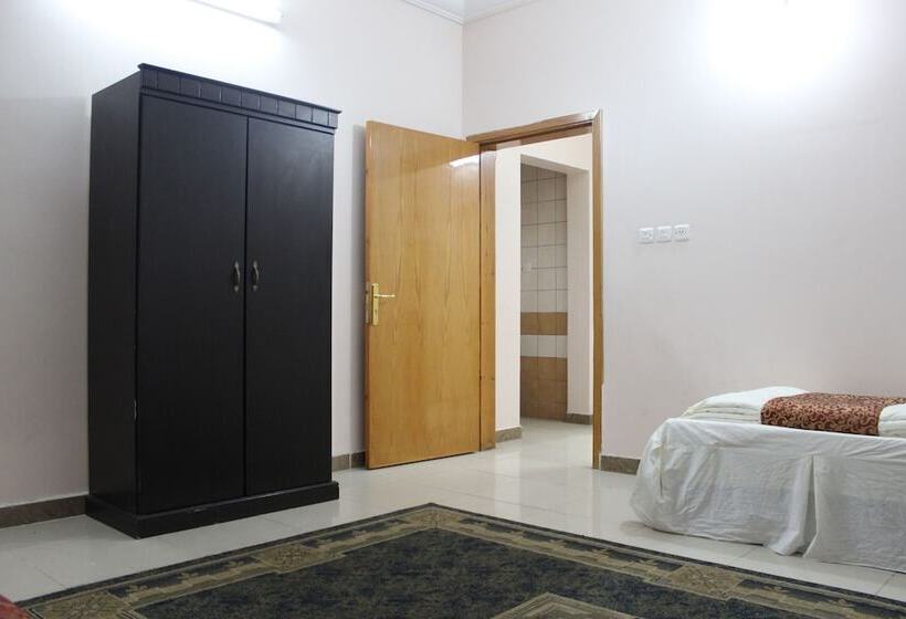 Al Eairy Furnished Apartments Al Baha 2