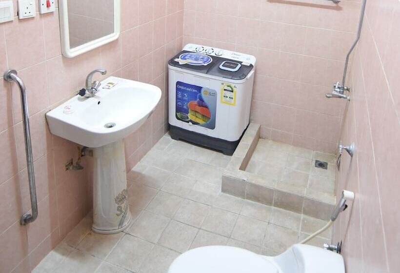 Al Eairy Furnished Apartments Hail 4