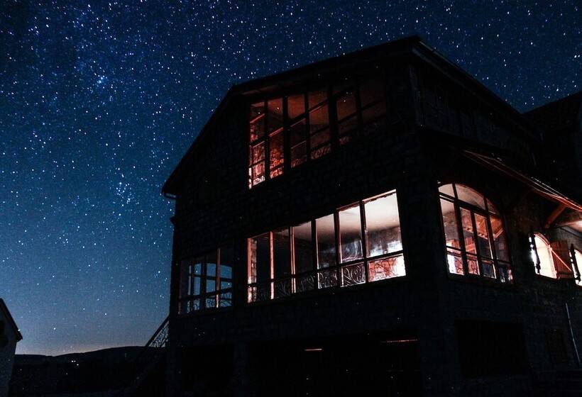 هاستل La Pommeraie D Ifrane