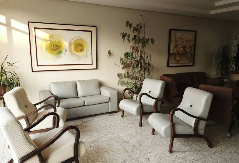 Center Hotel Cambará