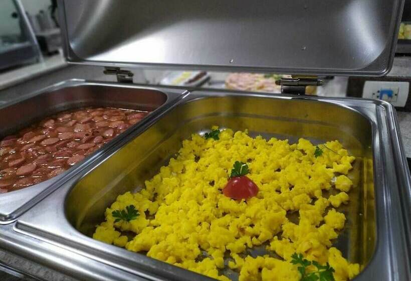 Center Hotel Cambará