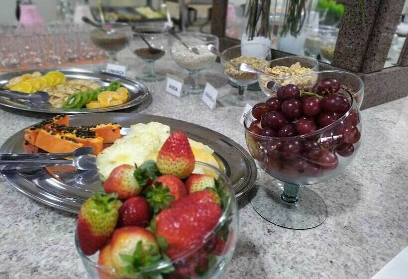 Center Hotel Cambará