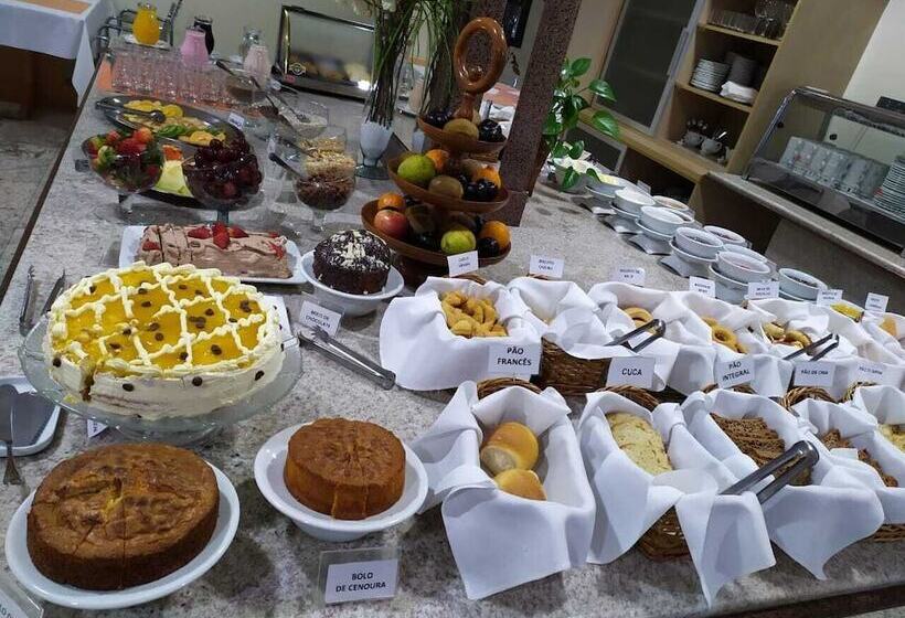 Center Hotel Cambará