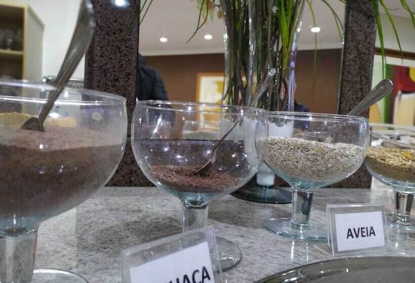 Center Hotel Cambará