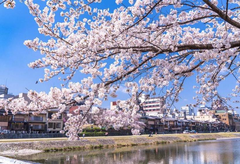 Капсульный Oтель Comics & Capsule Comicap Kyoto