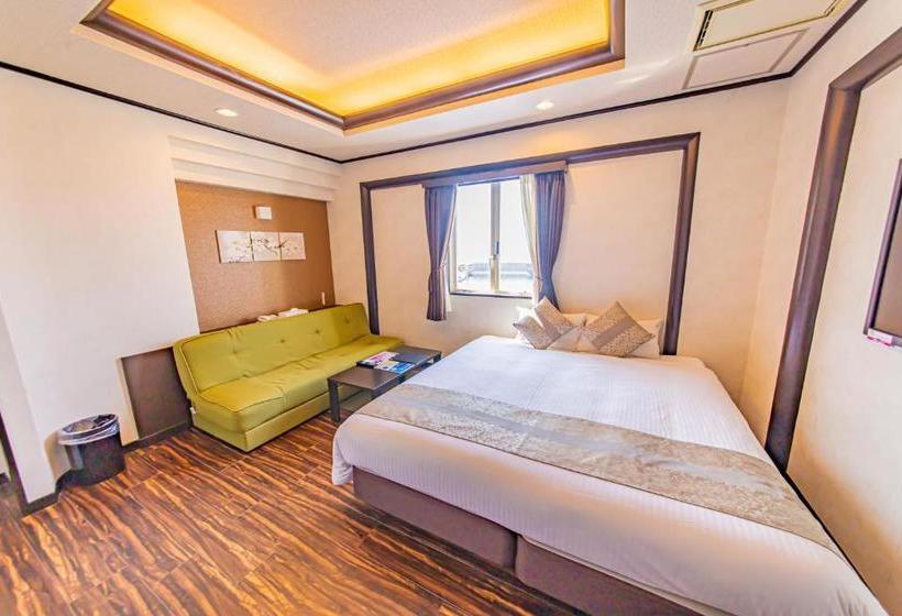 בית מלון כפרי Ginowan Crystal