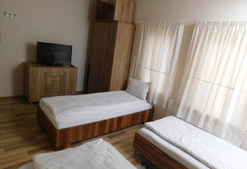 酒店 Pensiunea Agroturistica Havanna