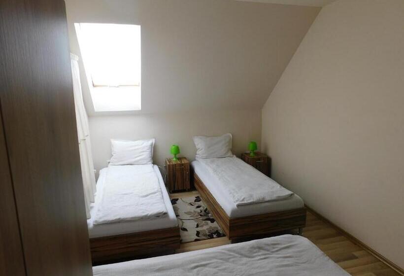 酒店 Pensiunea Agroturistica Havanna