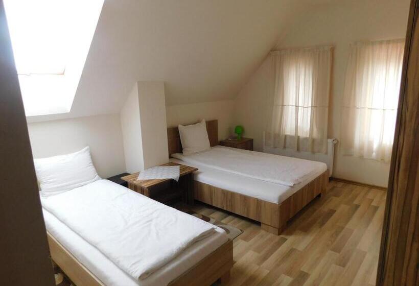 酒店 Pensiunea Agroturistica Havanna