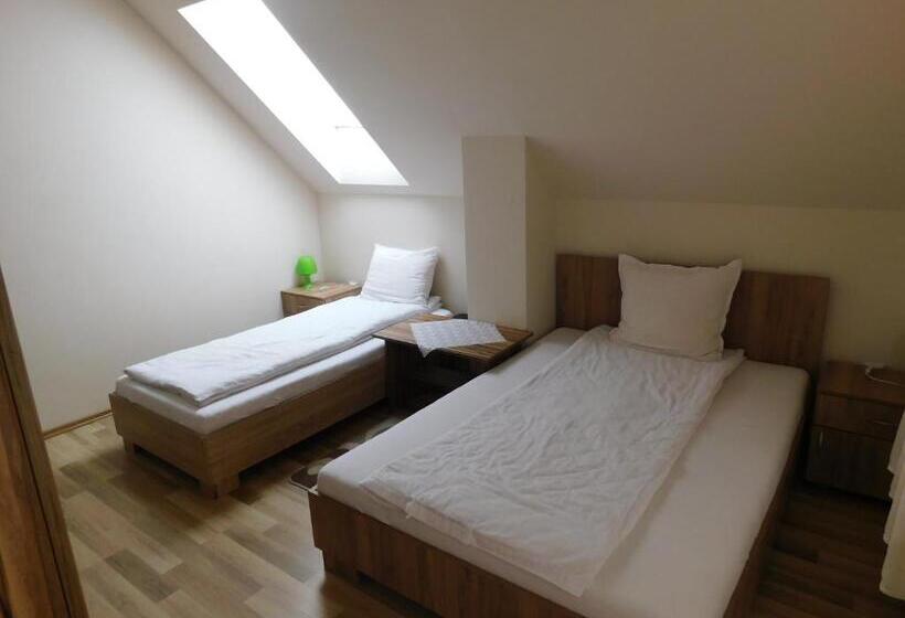 酒店 Pensiunea Agroturistica Havanna